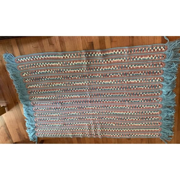 Handmade Mile a Minute Crochet Throw Blanket with Fringe 44"x72" Soft Pastels - Picture 9 of 16